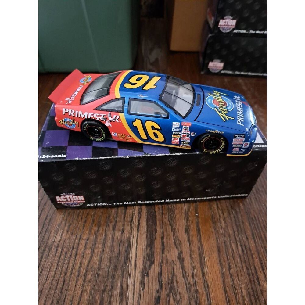 Vintage 96 Action Platinum Collectibles Musgrave Family Channel Nascar Die Cast
